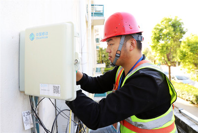 堅(jiān)守崗位，通信保障——灌南移動(dòng)裝維師傅國(guó)慶期間守護(hù)網(wǎng)絡(luò)暢通